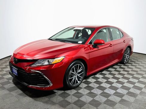 Certified 2024 Toyota Camry XLE w/ Cold Weather Package AWD/4WD image 3
