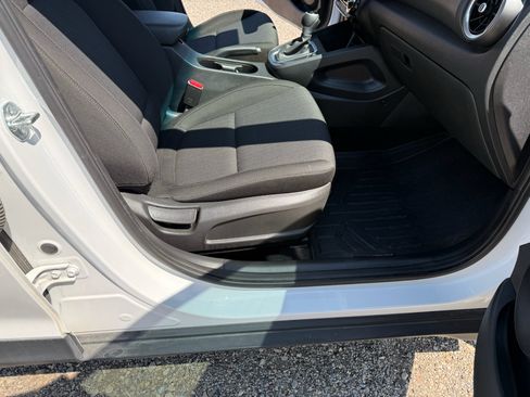 Used 2023 Hyundai Kona SEL AWD/4WD image 37