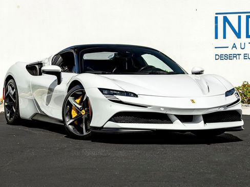 Used 2024 Ferrari SF90 Spider AWD/4WD image 6