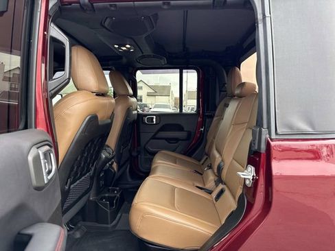 Used 2022 Jeep Gladiator Rubicon w/ LED Lighting Group image 11