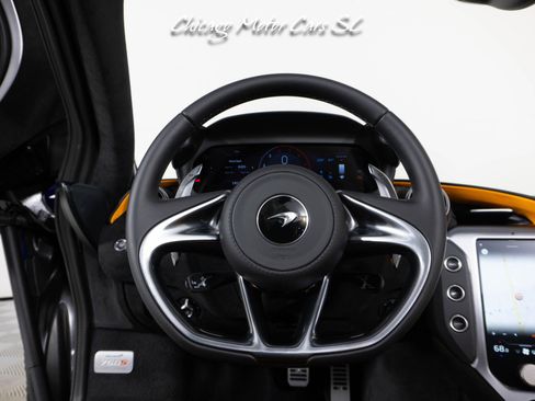 Used 2026 McLaren 750S Spider RWD image 35