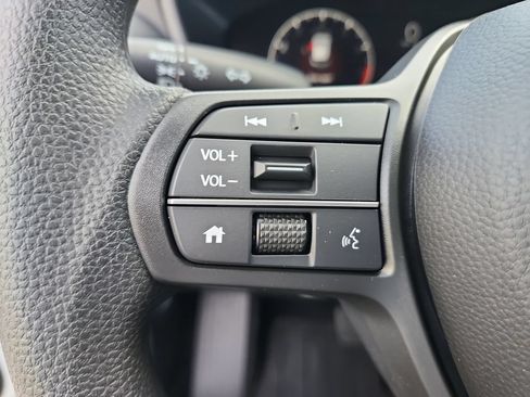 New 2026 Honda HR-V LX image 28