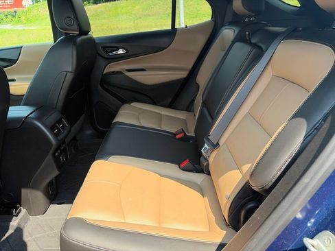 Used 2022 Chevrolet Equinox Premier AWD/4WD image 35