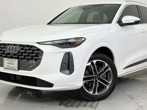 Certified 2025 Audi Q5 Premium w/ Convenience Package AWD/4WD image 19