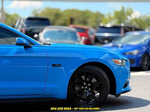Used 2017 Ford Mustang GT Premium w/ Black Accent Package RWD image 6