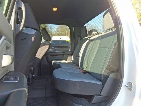 Used 2023 RAM 2500 Big Horn w/ Level 1 Equipment Group image 10