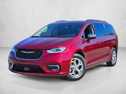 Used 2023 Chrysler Pacifica Limited