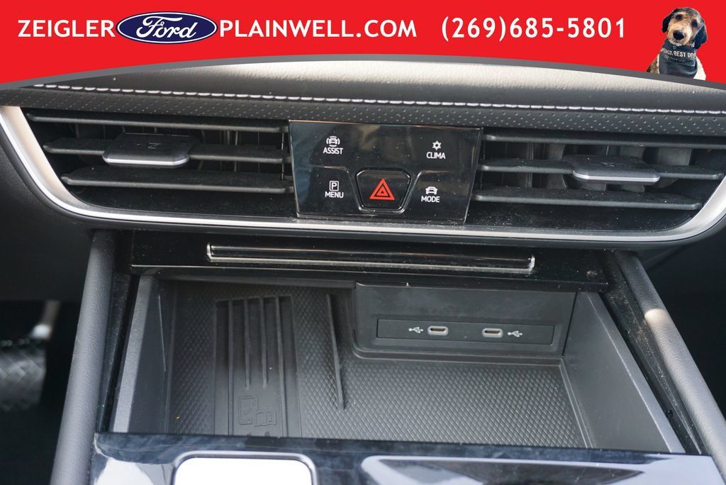 Used 2025 Volkswagen Atlas SE FWD image 24