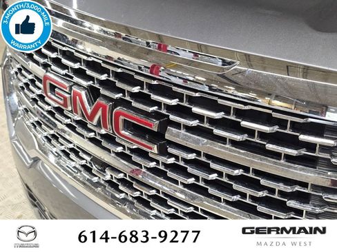 Used 2021 GMC Acadia Denali w/ Denali Technology Package AWD/4WD image 15