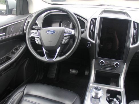 Certified 2022 Ford Edge SEL image 17