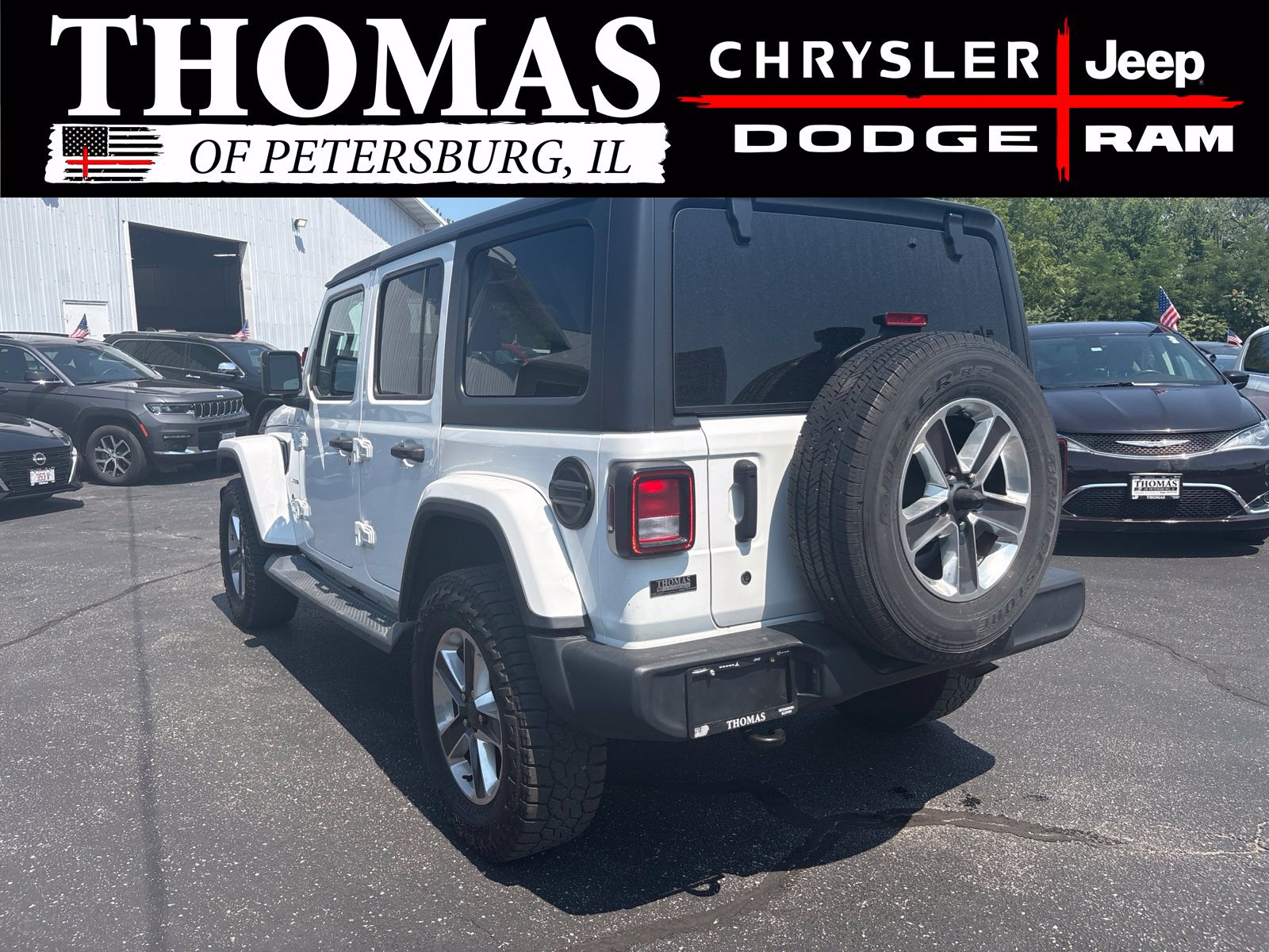 Used 2019 Jeep Wrangler Unlimited Sahara AWD/4WD image 4