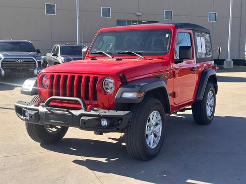 Used 2023 Jeep Wrangler Sport image 4