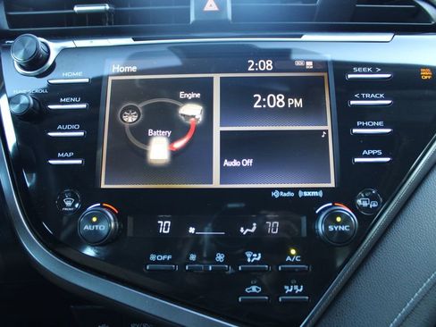 Used 2020 Toyota Camry SE image 23