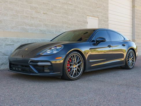 Used 2017 Porsche Panamera Turbo AWD/4WD image 2