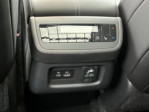 Used 2022 Nissan Pathfinder Platinum w/ Lighting Package (N92) image 20