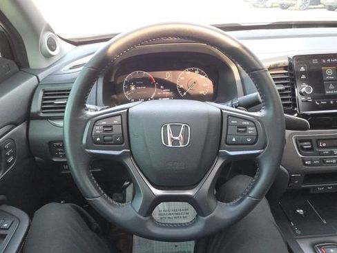 Used 2025 Honda Ridgeline RTL image 12