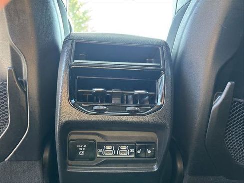 Certified 2023 Jeep Grand Cherokee 4WD 4xe w/ Luxury Tech Group II image 19
