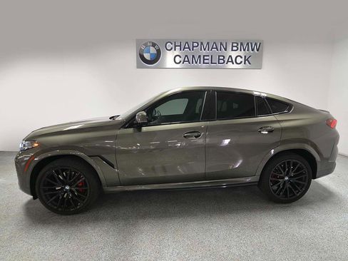 Certified 2025 BMW X6 xDrive40i w/ Premium Package AWD/4WD image 3