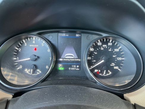 Used 2020 Nissan Rogue SL image 17