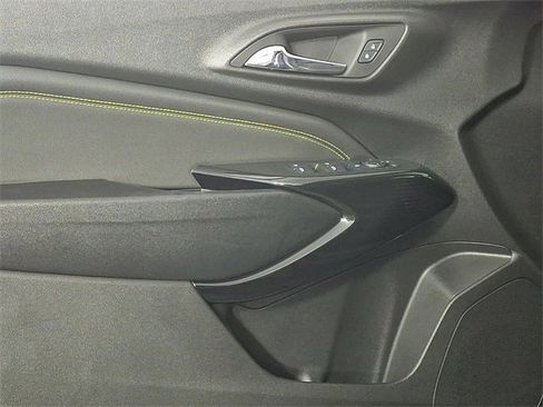 Used 2025 Chevrolet Trax ACTIV w/ Driver Confidence Package image 14