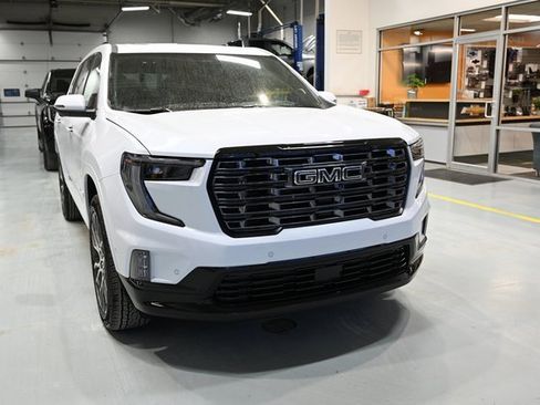 New 2026 GMC Acadia Denali Ultimate w/ LPO, Floor Liner Package image 3