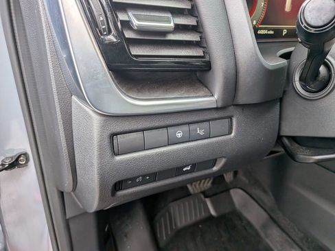 Used 2021 Nissan Rogue Platinum image 16