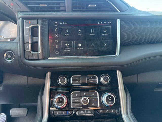 Used 2023 GMC Yukon XL Denali AWD/4WD image 14