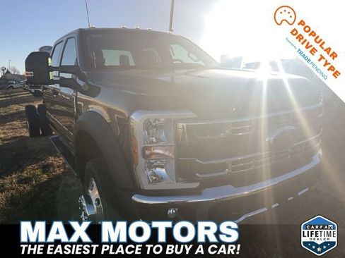 New 2026 Ford F550 4x4 Crew Cab Super Duty w/ XLT Value Package image 1