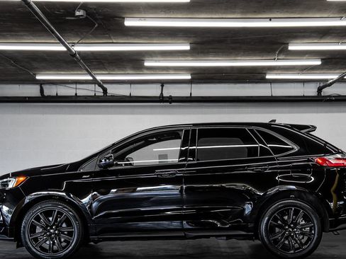 Used 2023 Ford Edge ST-Line AWD/4WD image 2