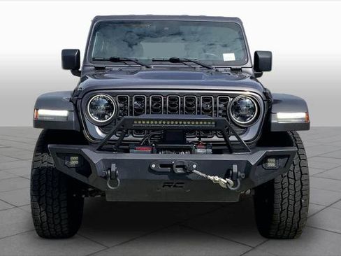 Certified 2024 Jeep Wrangler Unlimited Rubicon AWD/4WD image 4