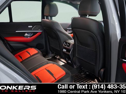 Used 2024 Mercedes-Benz GLE 53 AMG 4MATIC image 34