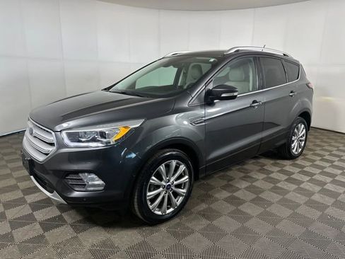 Used 2018 Ford Escape Titanium image 7