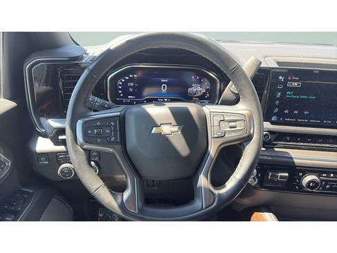Used 2024 Chevrolet Silverado 3500 High Country w/ High Country Premium Package AWD/4WD image 9