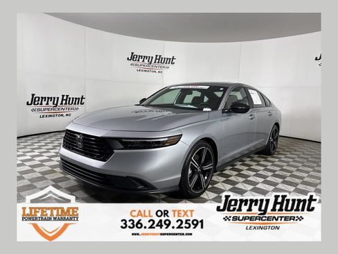 Used 2024 Honda Accord Sport image 1