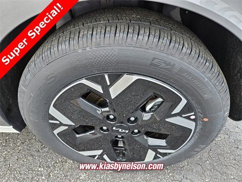 New 2025 Kia Niro Wave w/ Wave Preserve Package image 9