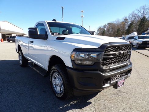 Used 2024 RAM 2500 Tradesman w/ Protection Group AWD/4WD image 11