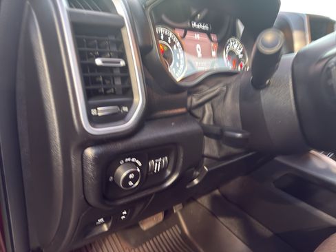 Used 2019 RAM 1500 Big Horn AWD/4WD image 15