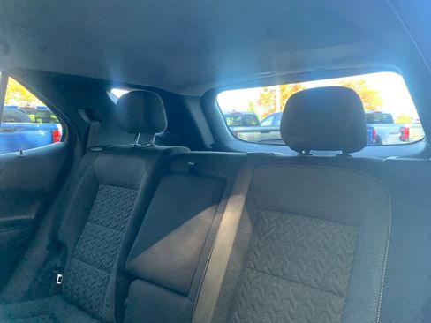 Used 2024 Chevrolet Equinox LT image 32