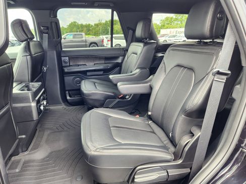 Used 2020 Ford Expedition Limited w/ Special Edition Package AWD/4WD image 12
