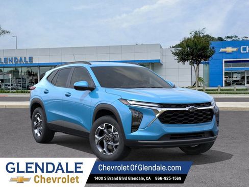 New 2026 Chevrolet Trax LT w/ Driver Confidence Package image 7