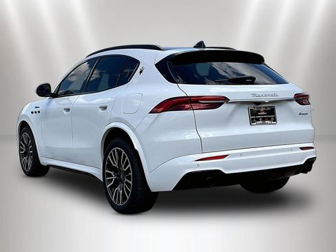 Used 2023 Maserati Grecale Modena AWD/4WD image 4