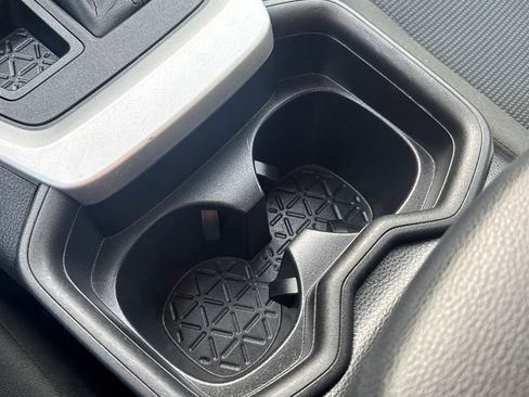 Used 2021 Toyota RAV4 LE image 25