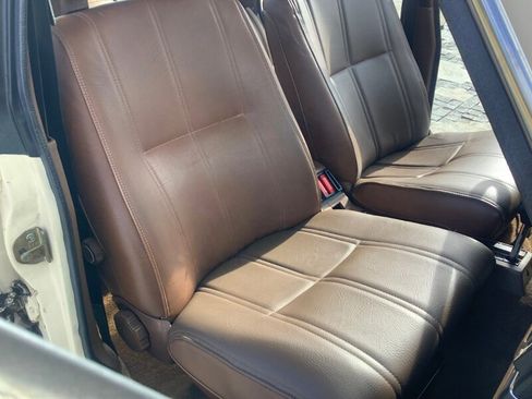 Used 1987 Volvo 240 DL image 36