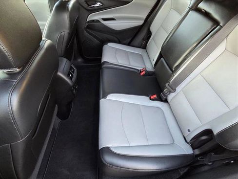 Used 2018 Chevrolet Equinox Premier image 19