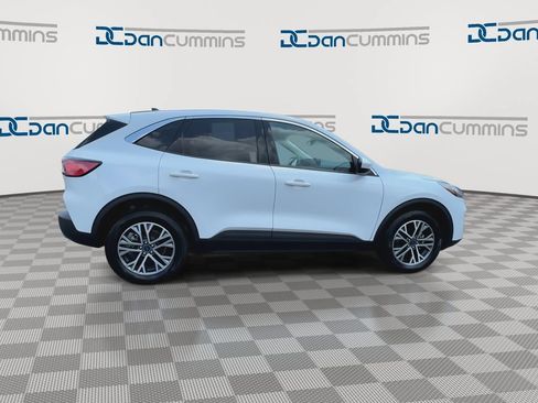 Used 2022 Ford Escape SEL AWD/4WD image 9