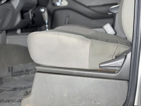 Used 2006 Nissan Frontier XE w/ (G01) XE Preferred Pkg image 18