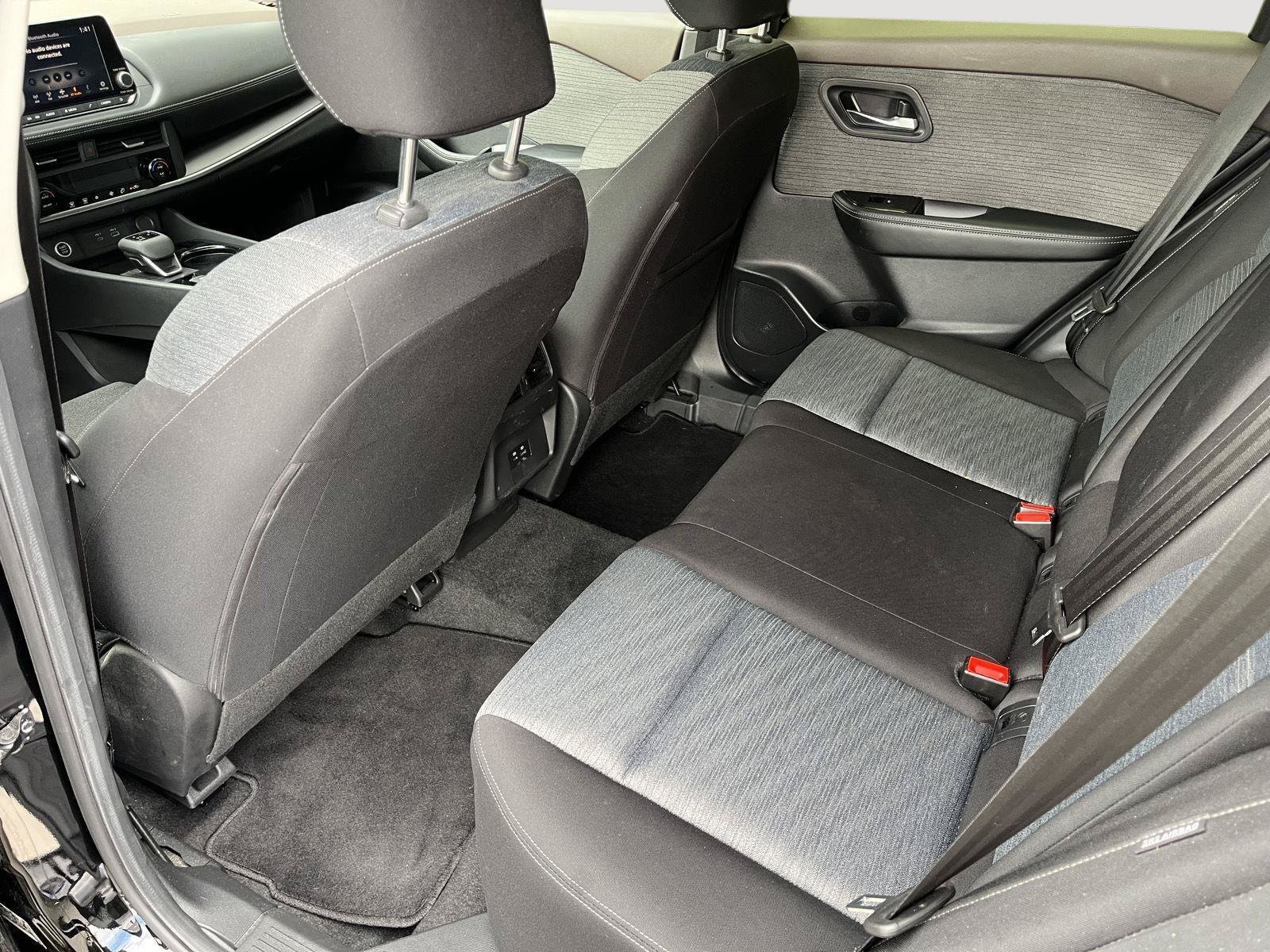 Certified 2023 Nissan Rogue SV AWD/4WD image 13