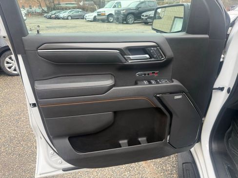 Used 2022 GMC Sierra 1500 AT4 image 11