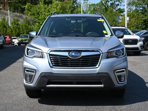 Used 2019 Subaru Forester Touring w/ Popular Package #3 AWD/4WD image 3
