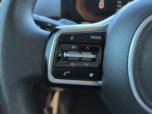 Used 2025 Kia Sorento LX FWD image 22